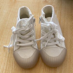 Zara kids white high top sneakers size 5.